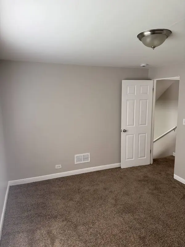 2219 S 13th Avenue, Broadview, IL 60155