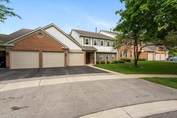 1300 Woodside Court #B2, Schaumburg, IL 60193
