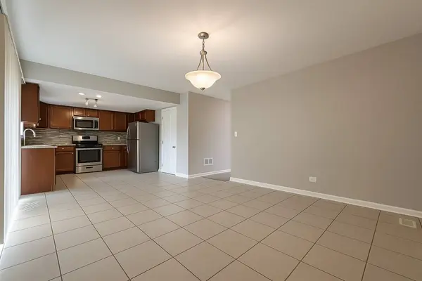 50 Oakhurst Road, Matteson, IL 60443