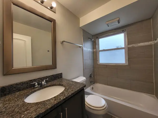 319 Hillandale Street, Round Lake, IL 60073