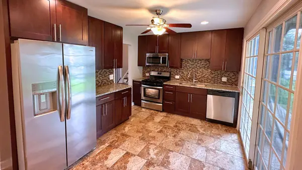 5303 Arquilla Drive, Richton Park, IL 60471