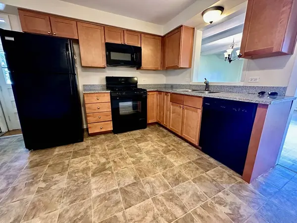 319 Triggs Avenue, Elgin, IL 60123