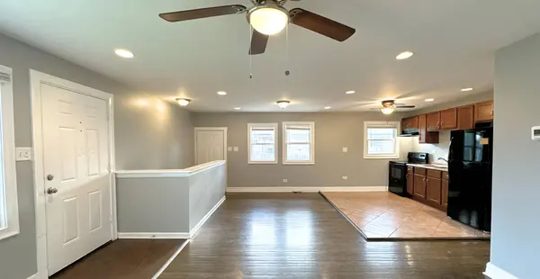 105 W 158th Place, Harvey, IL 60426