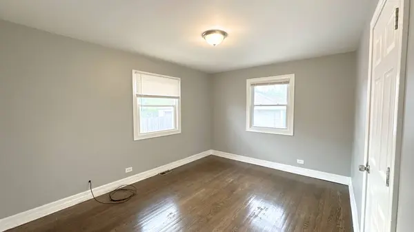 105 W 158th Place, Harvey, IL 60426