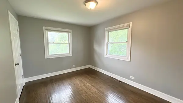 105 W 158th Place, Harvey, IL 60426