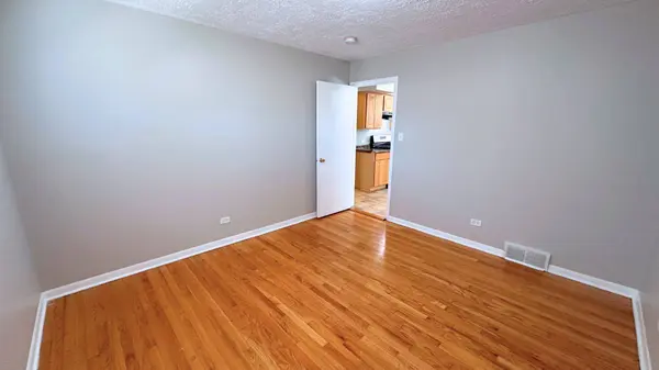 376 Luella Avenue, Calumet City, IL 60409