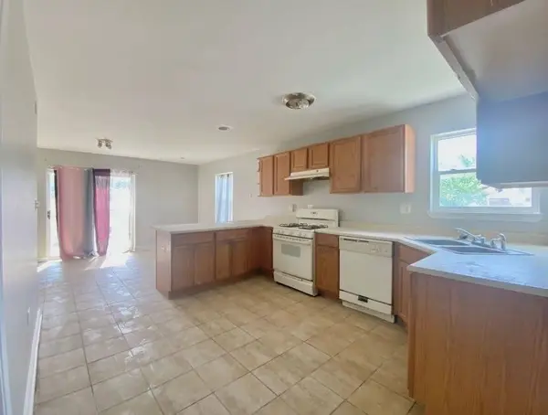 9159 S Dobson Avenue, Chicago, IL 60619
