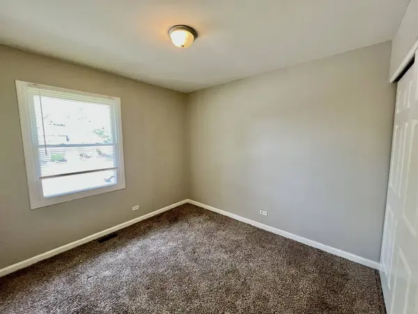 5741 Allemong Drive, Matteson, IL 60443