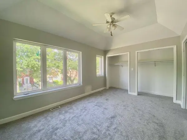 9159 S Dobson Avenue, Chicago, IL 60619
