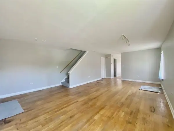 9159 S Dobson Avenue, Chicago, IL 60619