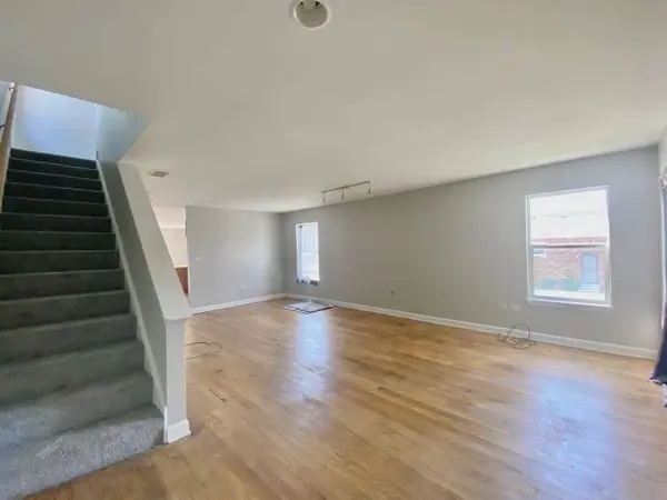 9159 S Dobson Avenue, Chicago, IL 60619