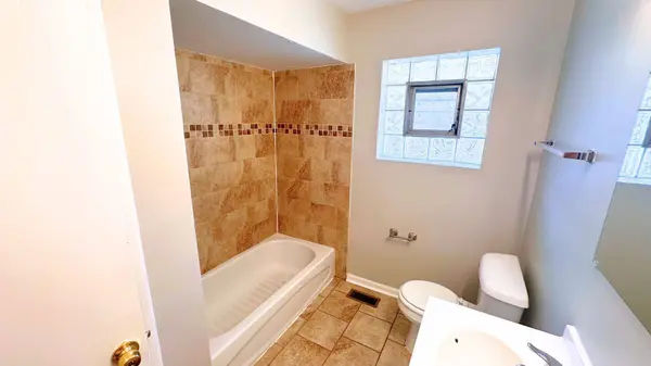 376 Luella Avenue, Calumet City, IL 60409