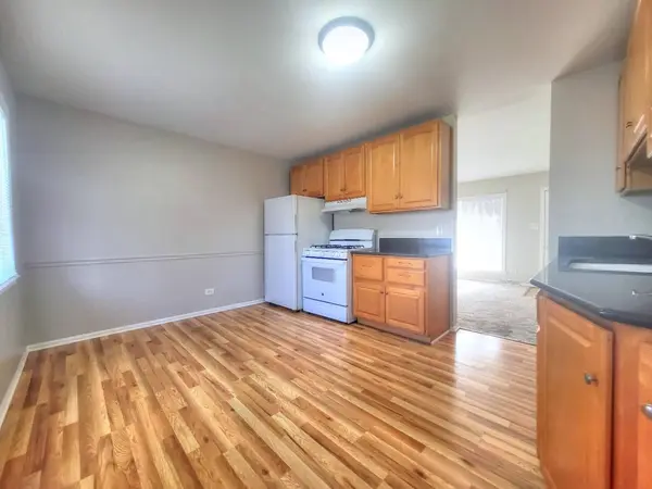 127 N Cedar Lane, Glenwood, IL 60425