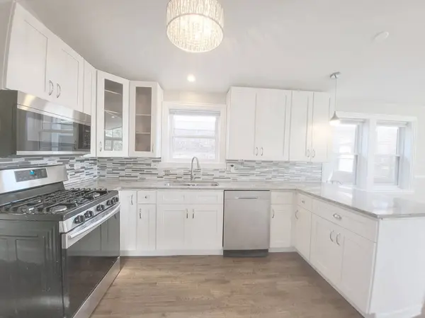 1747 E 92nd Place, Chicago, IL 60617