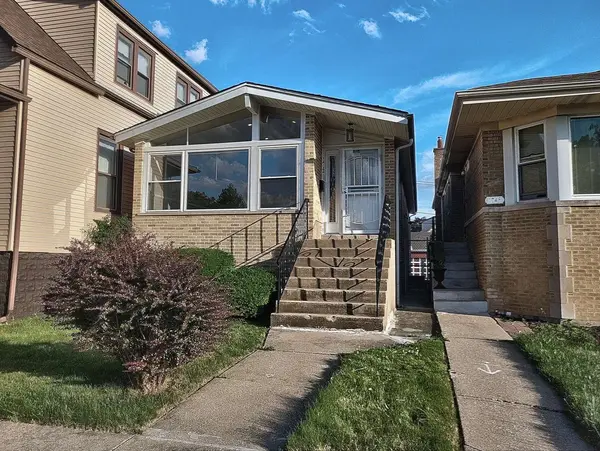 1747 E 92nd Place, Chicago, IL 60617