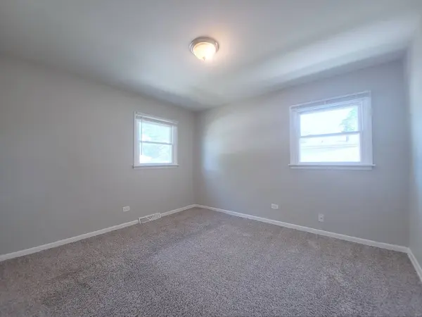 17148 Evans Drive, South Holland, IL 60473