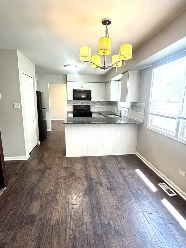 706 Carnation Lane, Matteson, IL 60443