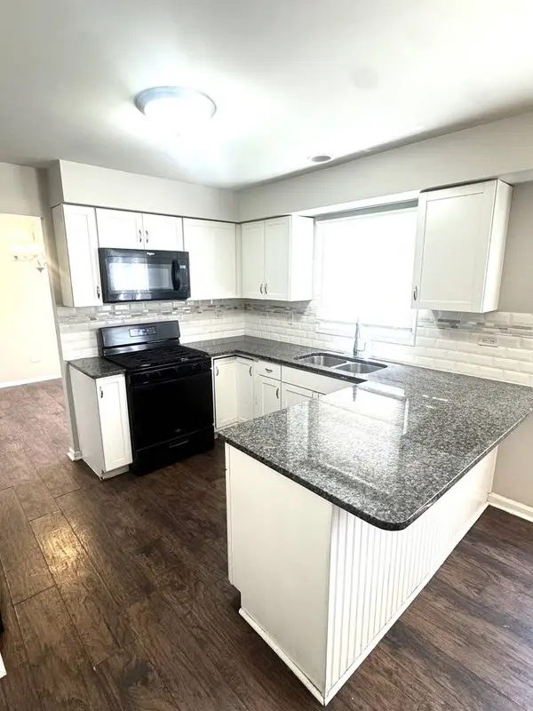 706 Carnation Lane, Matteson, IL 60443