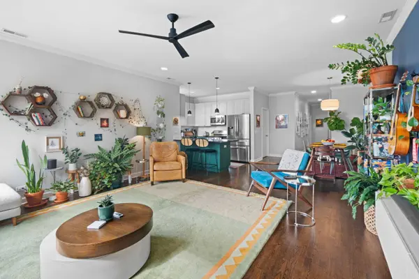 2058 N Western Avenue #301, Chicago, IL 60647