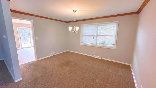 16601 Langley Avenue, South Holland, IL 60473