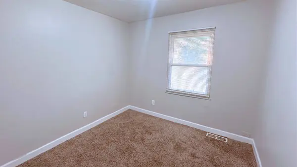 948 Dartmouth Avenue, Matteson, IL 60443