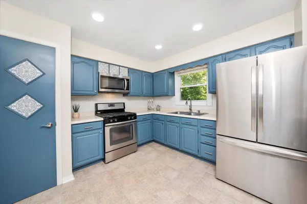 310 CRYSTAL LAKE Road, Lake In The Hills, IL 60156