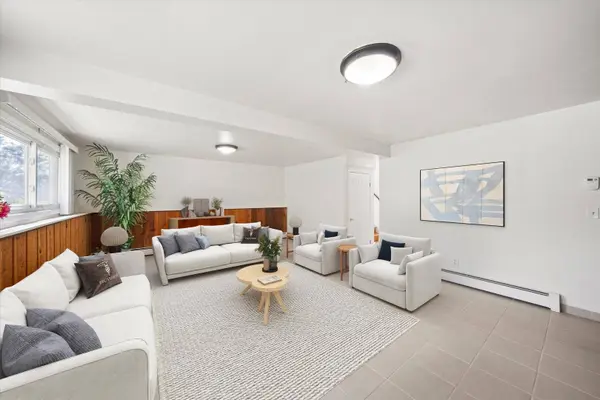 310 CRYSTAL LAKE Road, Lake In The Hills, IL 60156