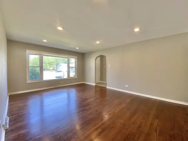 618 E 159TH Place, South Holland, IL 60473