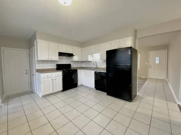 200 Patrick Drive, South Elgin, IL 60177