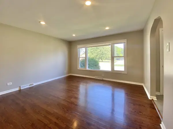 618 E 159TH Place, South Holland, IL 60473