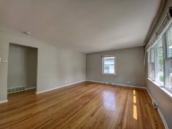 18034 Lorenz Avenue, Lansing, IL 60438