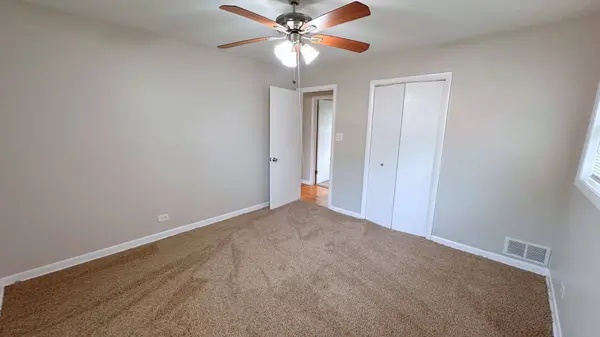 10755 MASON Avenue, Chicago Ridge, IL 60415