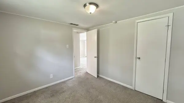 3512 John Street, Steger, IL 60475