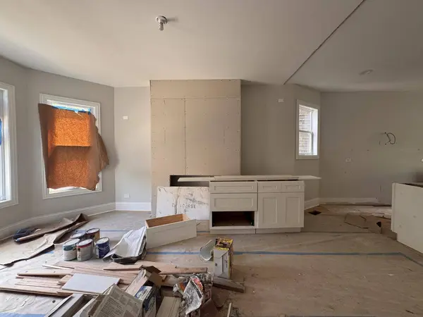 4846 S Evans Avenue, Chicago, IL 60615