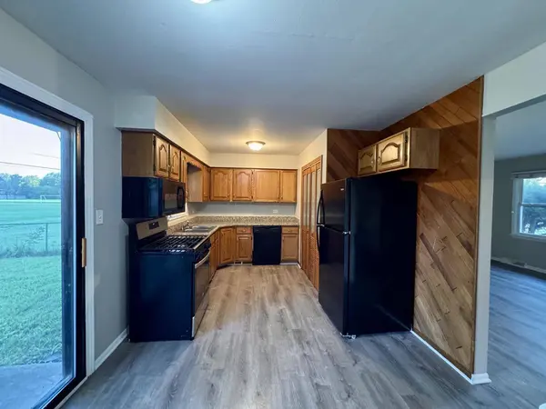 19048 Sherman Street, Lansing, IL 60438