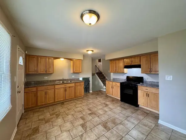 17204 Bernadine Street, Lansing, IL 60438