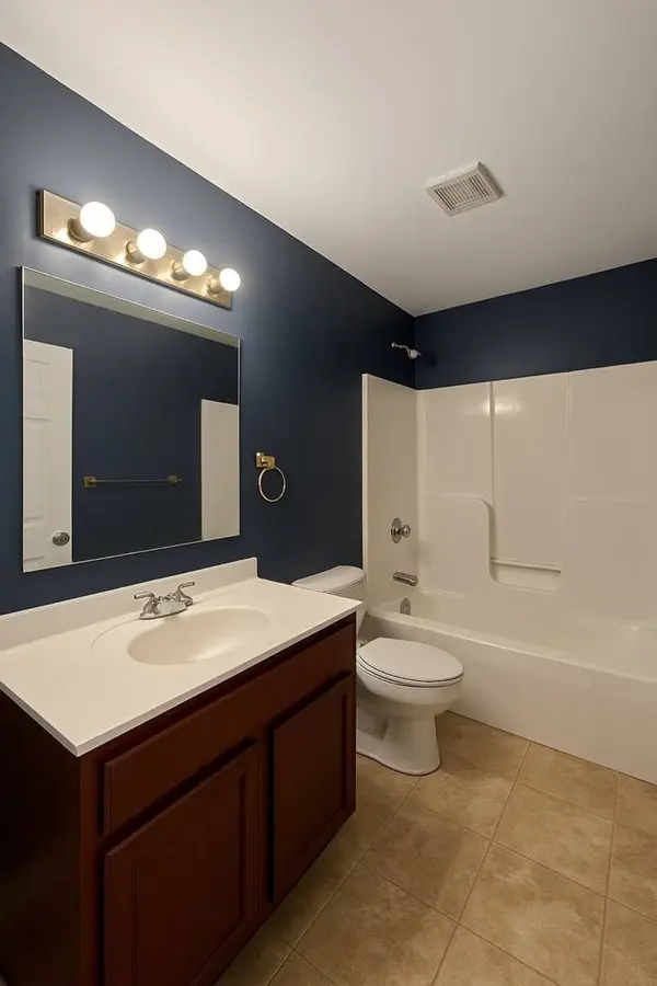 8447 S Gilbert Court, Chicago, IL 60620