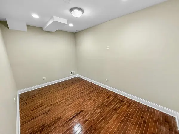 710 E 91st Place, Chicago, IL 60619