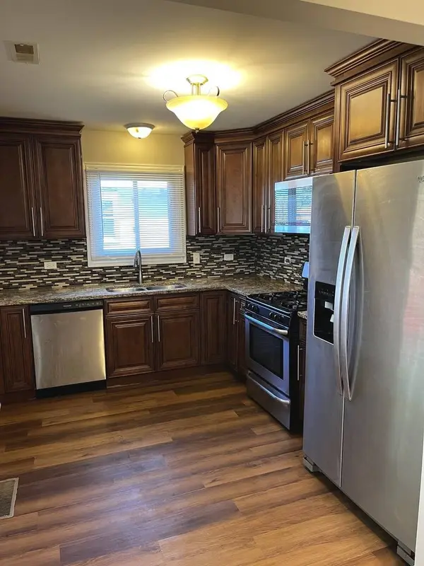 1295 Greenbay Avenue, Calumet City, IL 60409