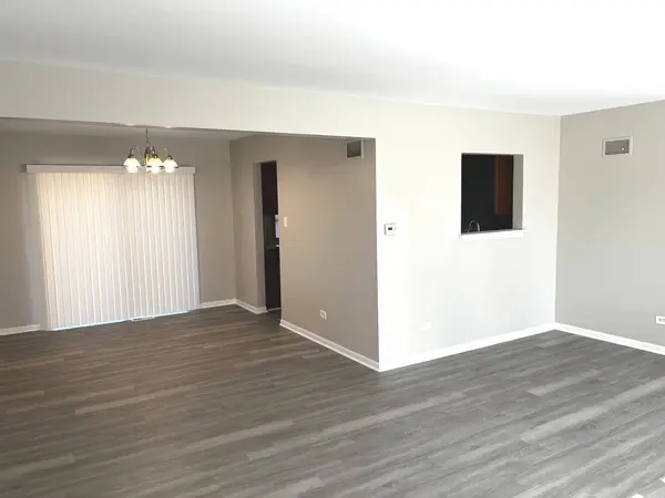 17120 University Avenue, South Holland, IL 60473