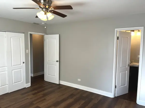 1295 Greenbay Avenue, Calumet City, IL 60409