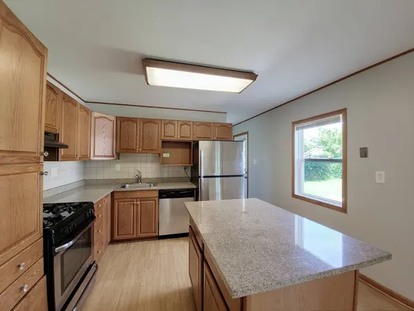 907 Dartmouth Avenue, Matteson, IL 60443