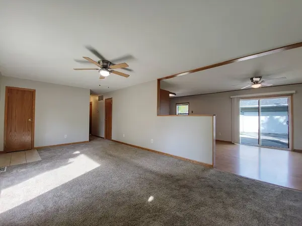 907 Dartmouth Avenue, Matteson, IL 60443