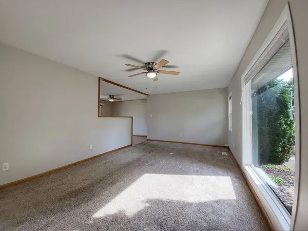907 Dartmouth Avenue, Matteson, IL 60443