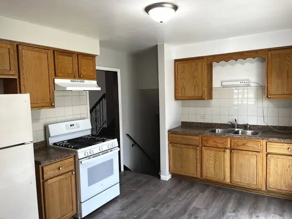 1 E 164th Street, South Holland, IL 60473