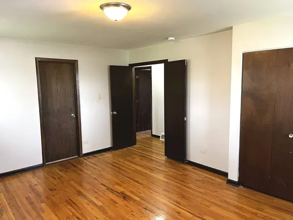 1 E 164th Street, South Holland, IL 60473