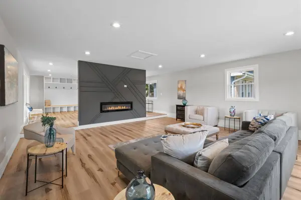 450 Manor Hill Lane, Lombard, IL 60148