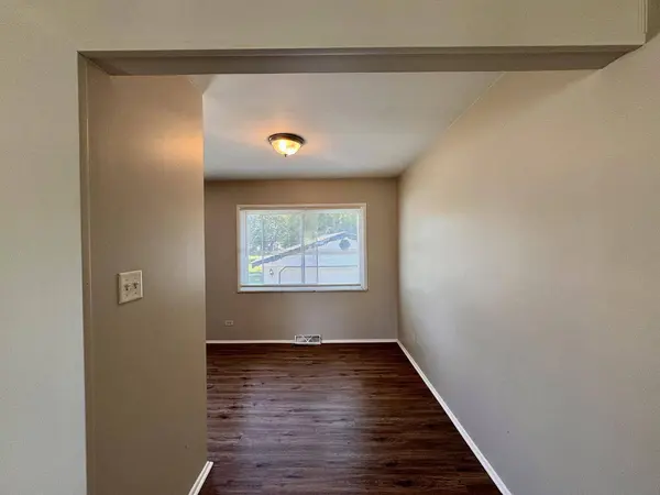 51 N Pine Lane, Glenwood, IL 60425