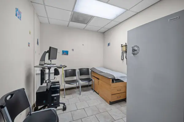 7107 W Belmont Avenue #1E, Chicago, IL 60634