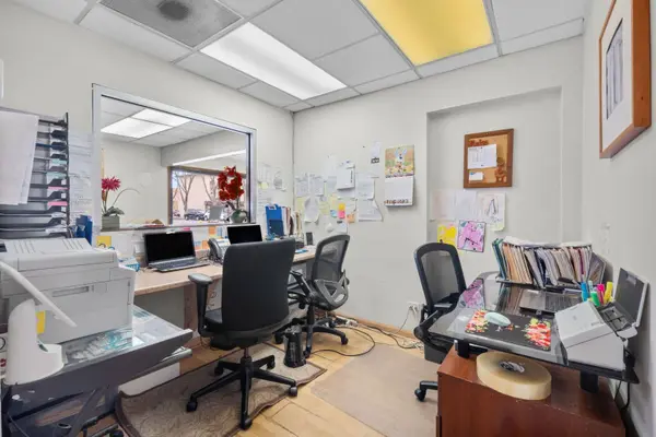 7107 W Belmont Avenue #1E, Chicago, IL 60634